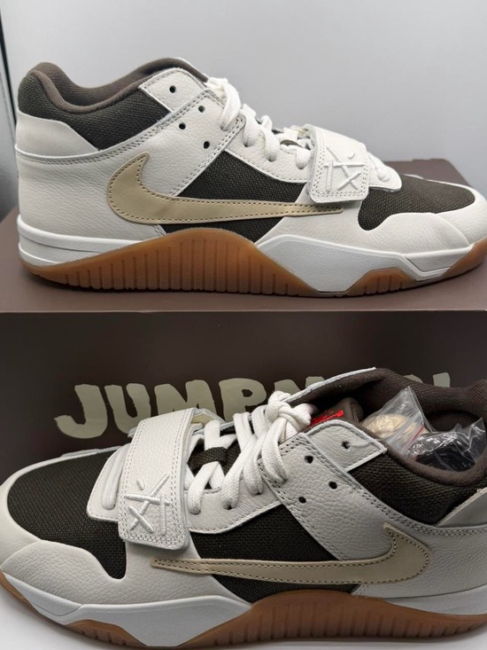 Travis scott Nike Jumpman Strap Sneakers in White, Brown & Gum